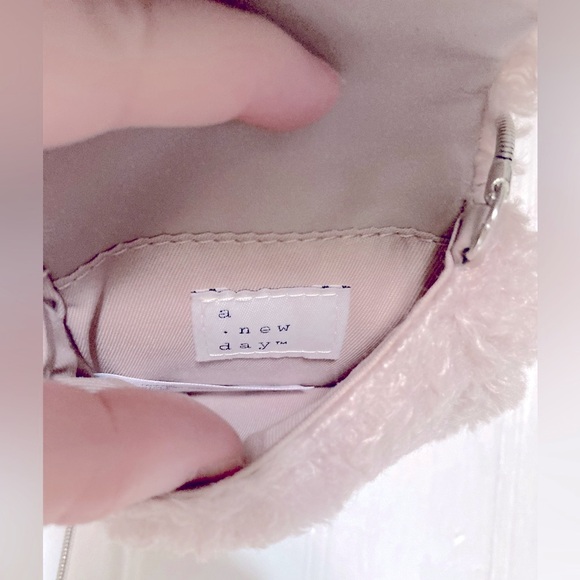 *3 for $20* NWOT Teddy Crossbody bag, pale pink, silver-toned chain, A New Day - Picture 4 of 10